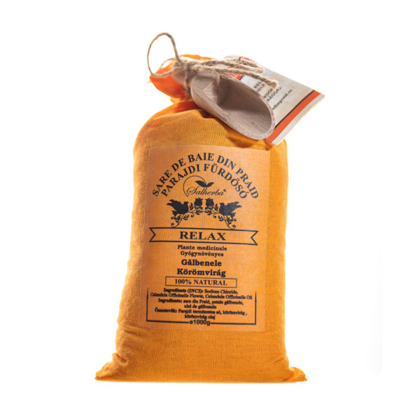 Sare de baie din Praid RELAX cu plante medicinale – Gălbenele • 1 kg (sac textil + lingură din lemn – cadou)